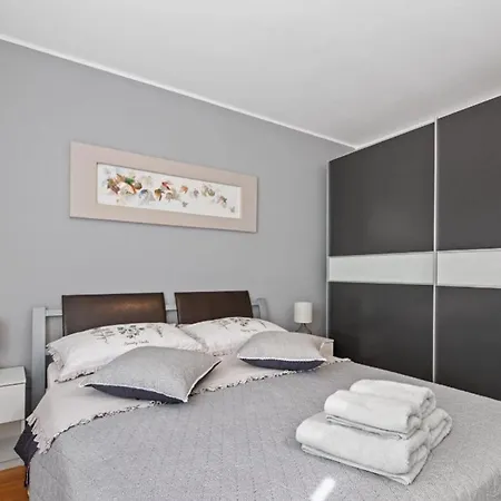 At Vintiana Apartament