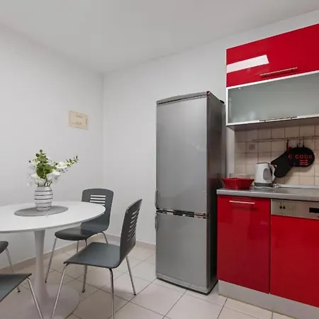 At Vintiana Apartament