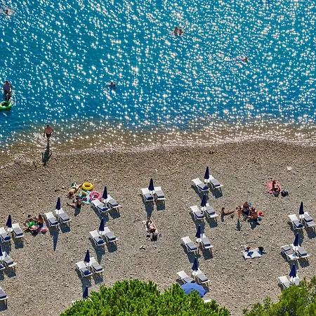 At Vintiana * Пула