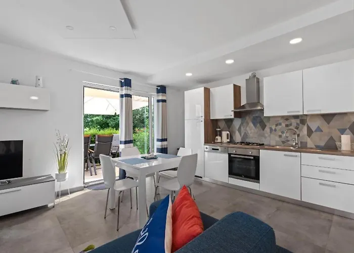 At Vintiana Daire Pula