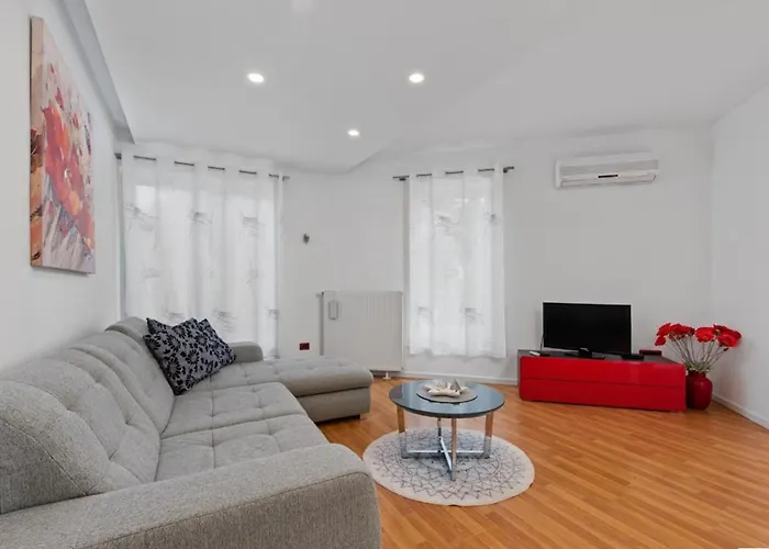 Апартаменти At Vintiana Пула